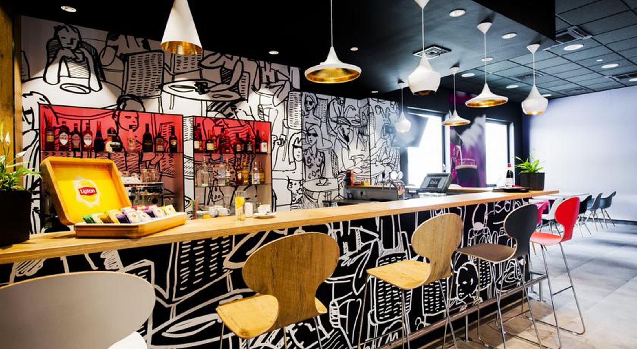 Ibis Poznan Polnoc Hotel Сухи Лас Екстериор снимка