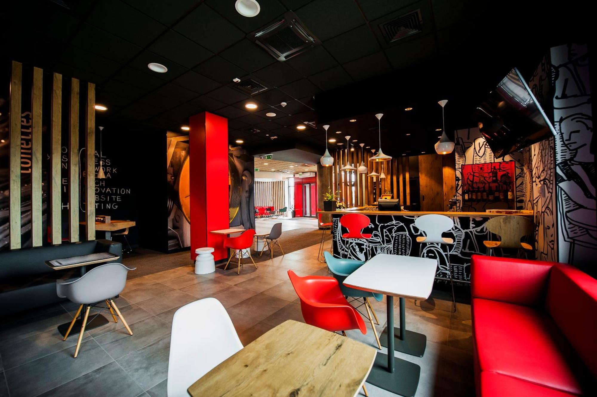 Ibis Poznan Polnoc Hotel Сухи Лас Екстериор снимка
