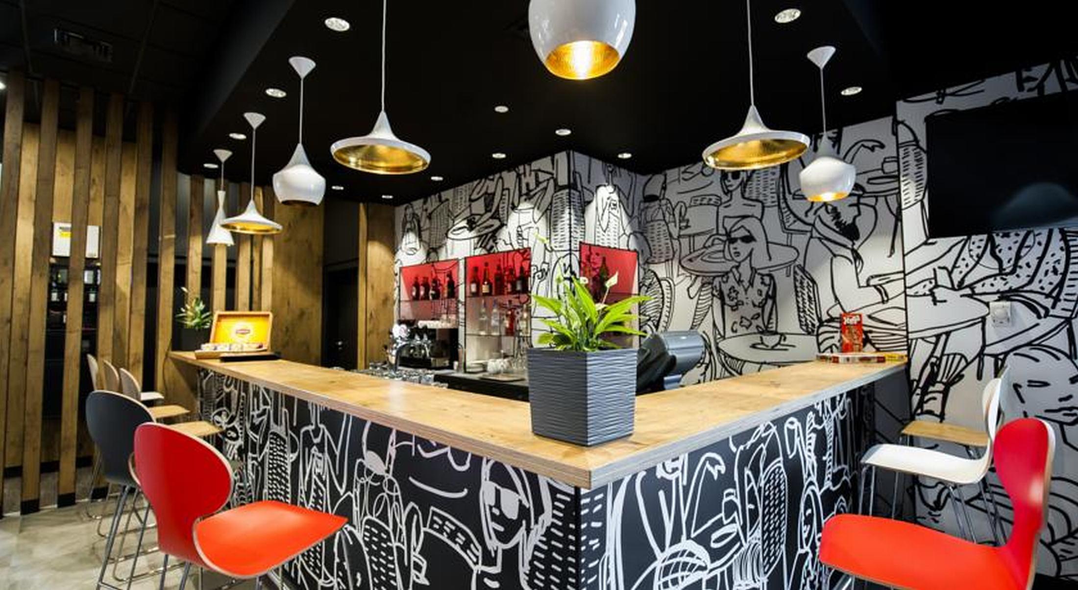 Ibis Poznan Polnoc Hotel Сухи Лас Екстериор снимка