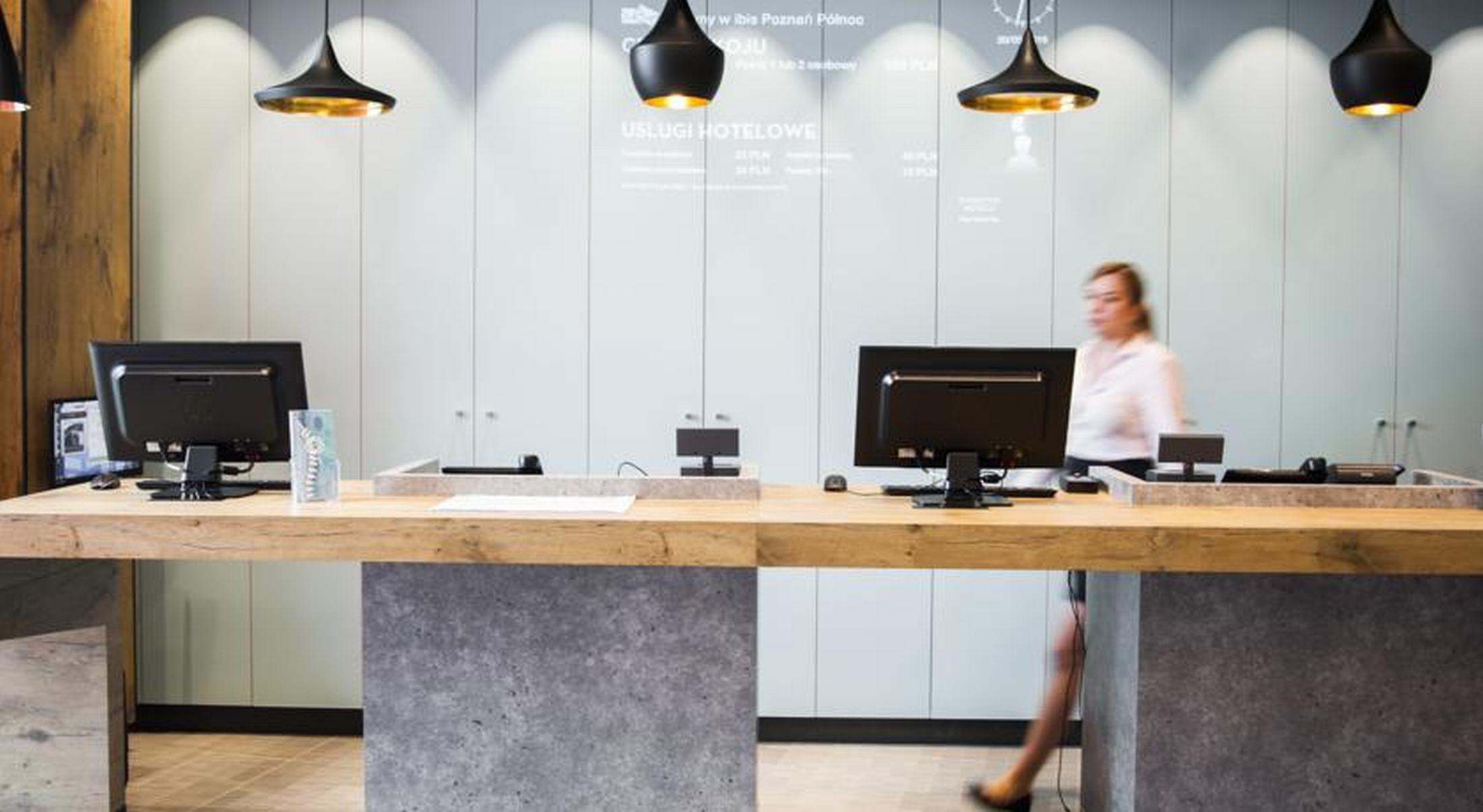 Ibis Poznan Polnoc Hotel Сухи Лас Екстериор снимка